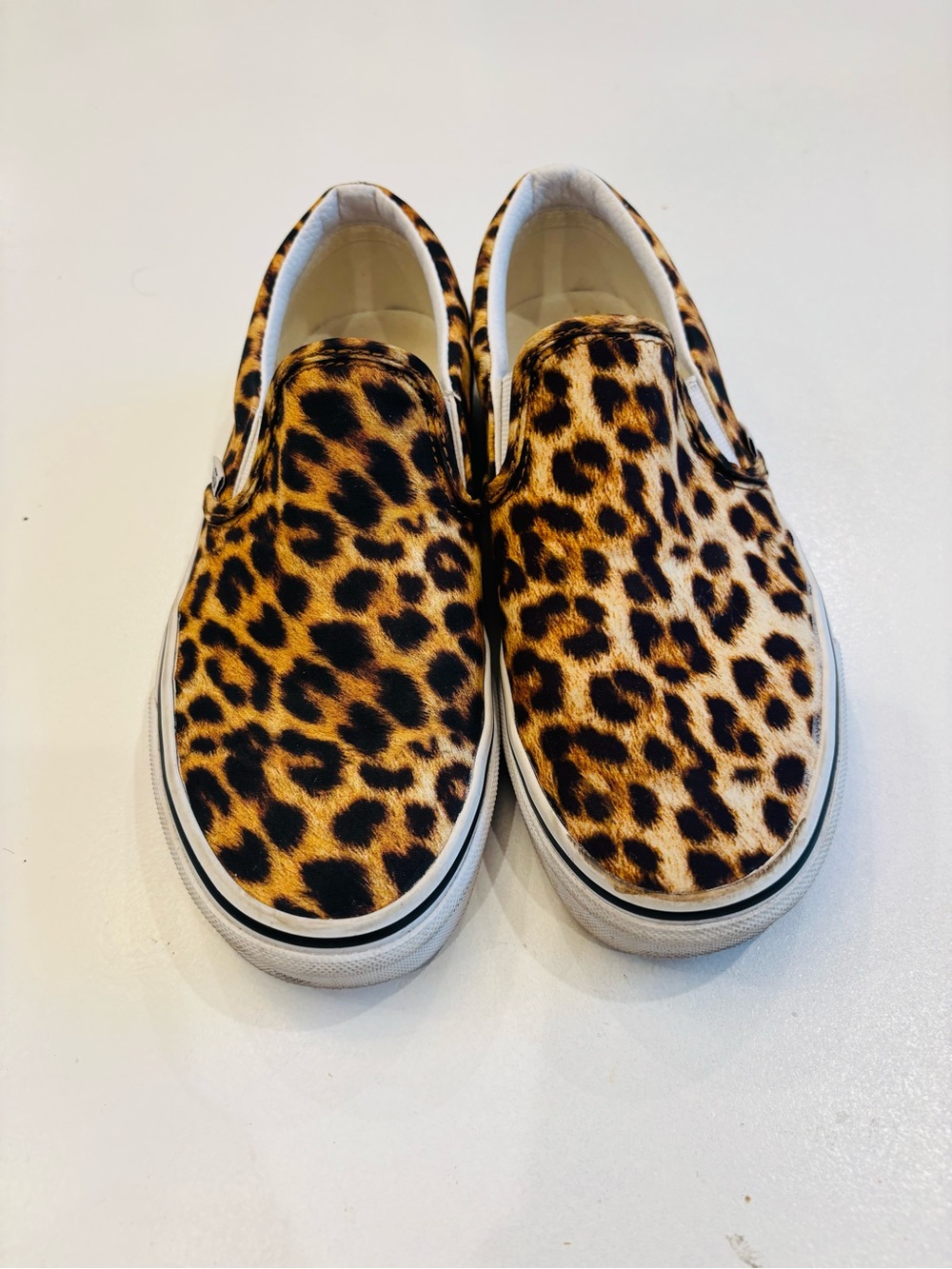 Vans Leopard Print Slip-On Sneakers - tan/black size 7 - Picture 4 of 9